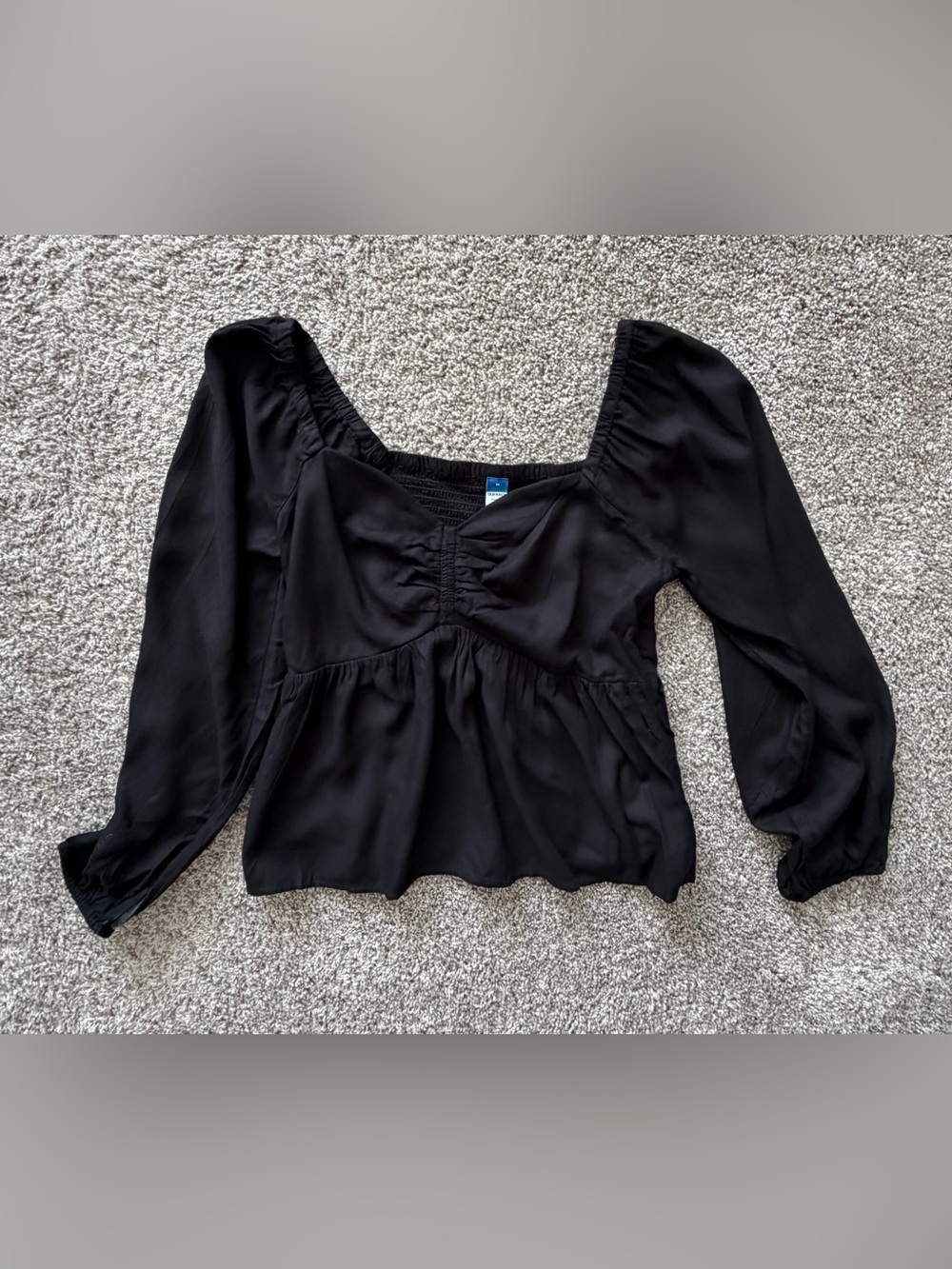 Old Navy Black Long-Sleeve Peplum Top